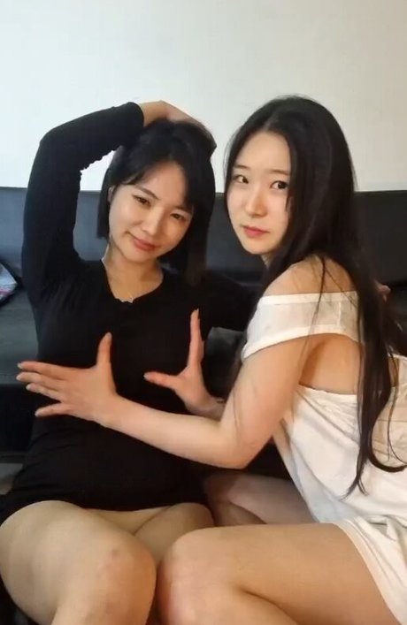 asian teen feet onlyfans pornos images