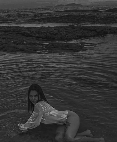 yaa fonseca model art pic