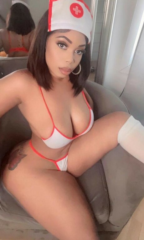 Teetopretty model sexy pic