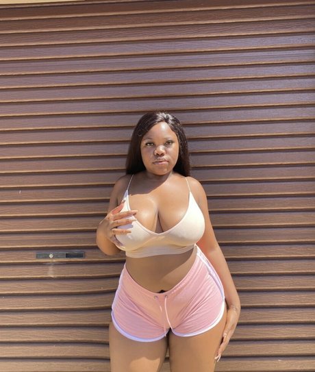 Wandi Ndlovu model nude gallery