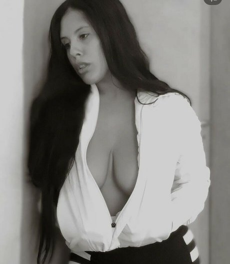 Liima kamylla pornographic model img