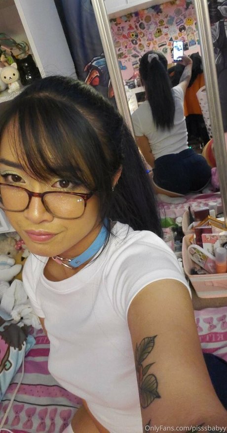 pisssbabyy star hot picture