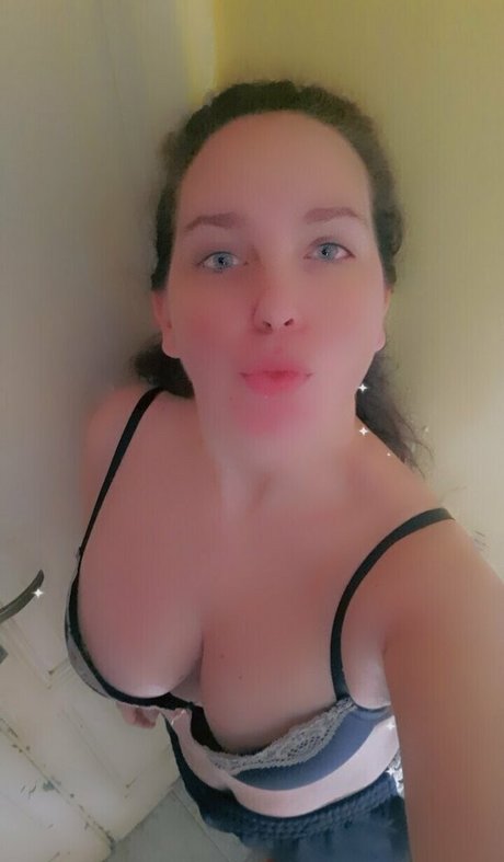 only queen84 naked pornstar photos