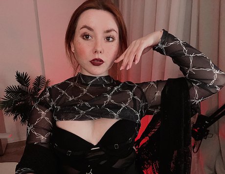 Rootyasha xxx model picture