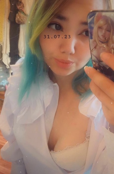 Alice Ainashel star sexy photos