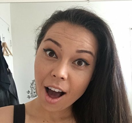 Molly Songbird high quality star archive