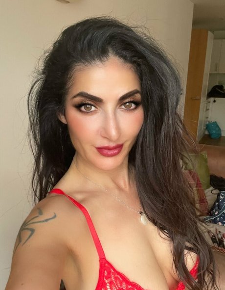 Hottash33 pornstar top gallery