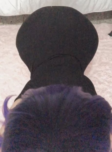 Madyblood model sex img