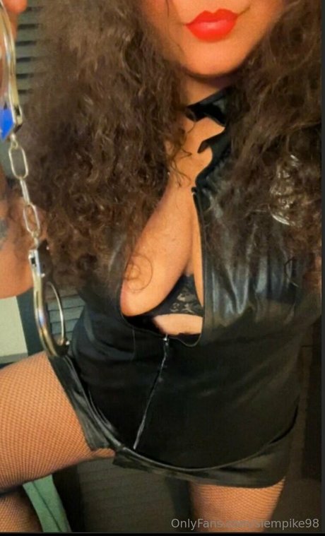 slempike98 xxx actress pic