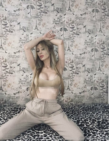 evavixenfree pornstar nude picture