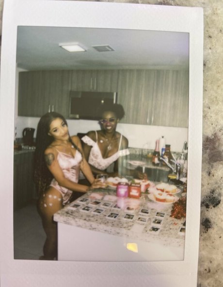 imenacarlisle erotic pornstar galleries