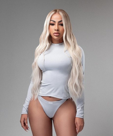 Yailin La Mas Viral pornstar sexy pics