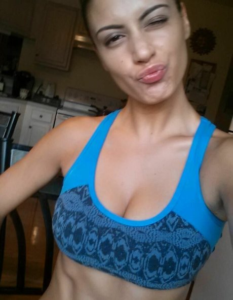 Kate De Paz top model pic