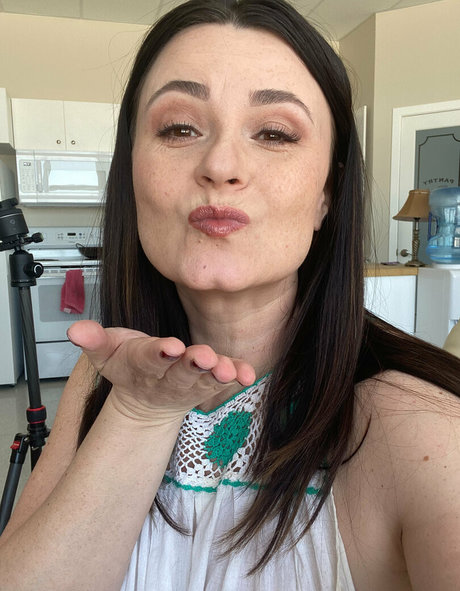 sadiethehunter nudes actress image