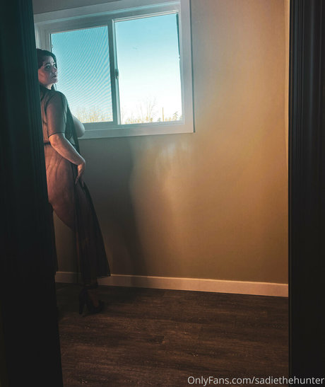 sadiethehunter exclusive pornstar images
