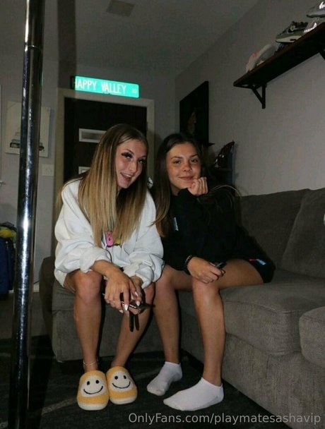PlaymateSashaVIP sexy model images