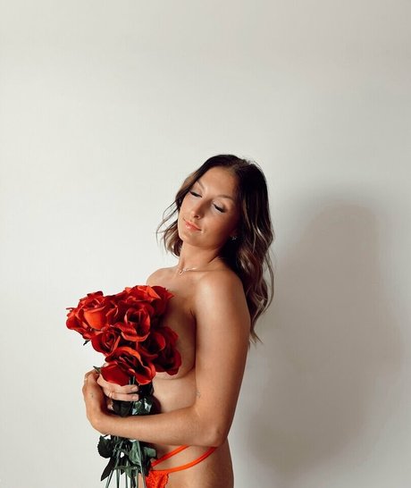 PlaymateSashaVIP star top images