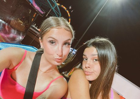 PlaymateSashaVIP pornstar top photo