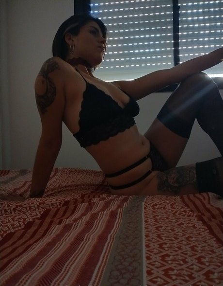 dominatrixlatin sexy model photo