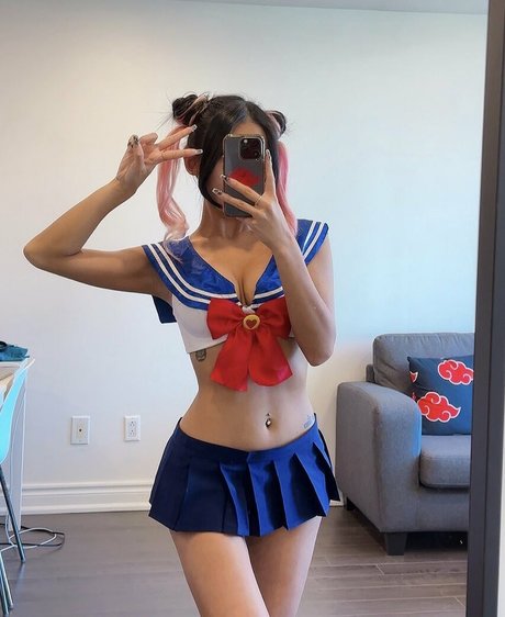 Lenalemon nude star photo