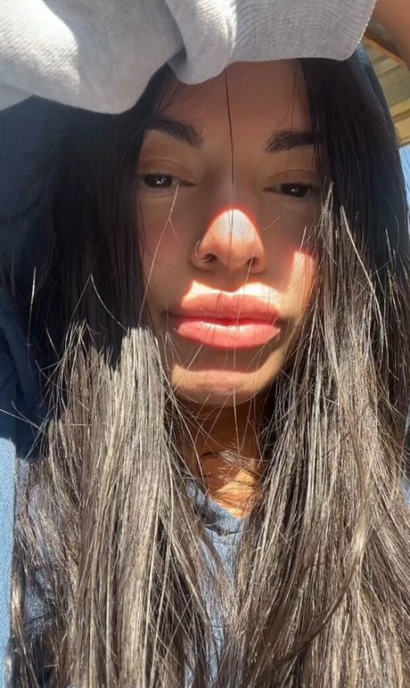 madiprivate pornstar adult image