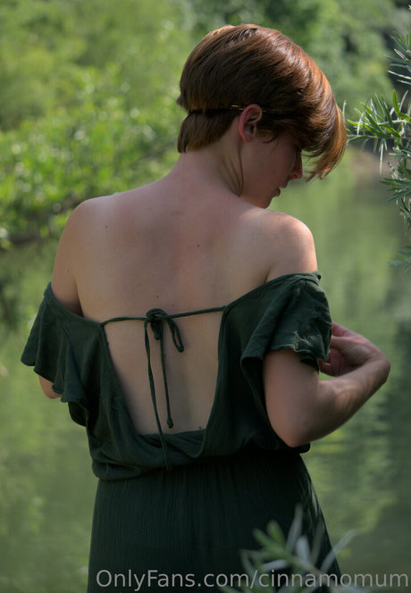 cinnamomum nudes actress photos