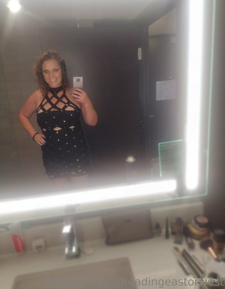 headingeastorwest star naked picture