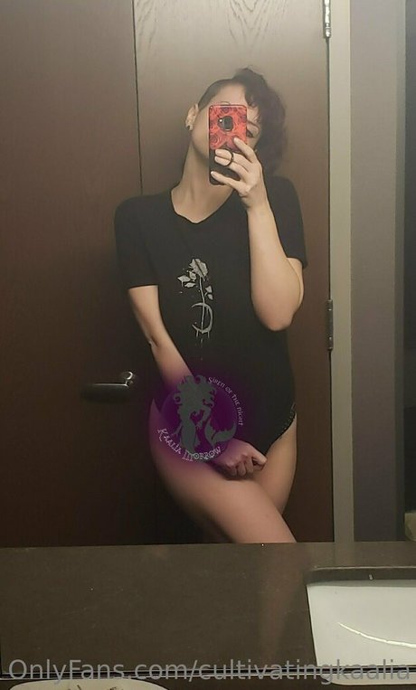 captivatingkaalia pornstar naked pic