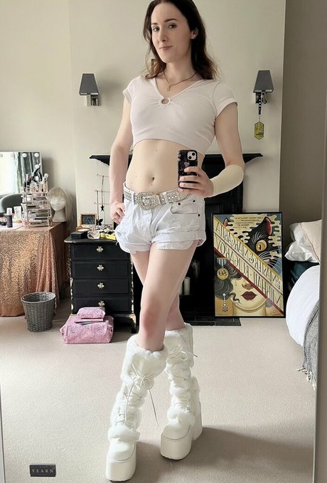 Abigail Thorn model nudes pics