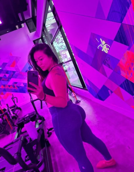 serenasu art actress pic