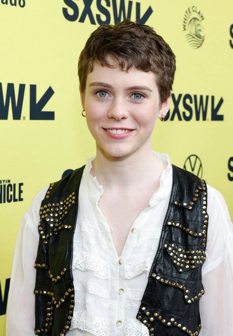 Sophia Lillis free actress photos