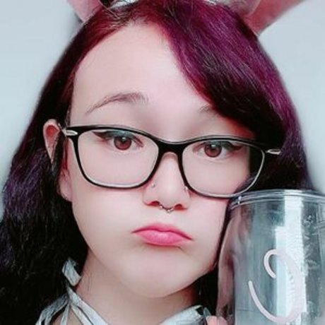 yuricosplayer adult model images