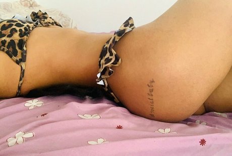 bellaahadid model adult photos