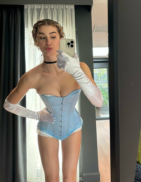 sydneyvmayy free model galleries