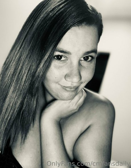 cmfansdaily high quality model pic