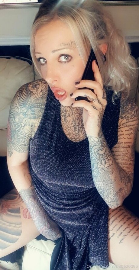 nevaeheaven model sexy photo