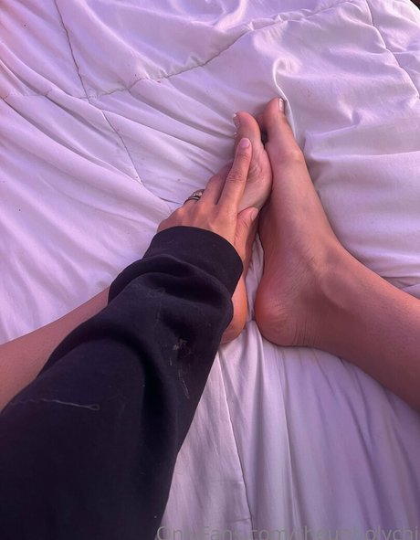 theunholychi exclusive actress image