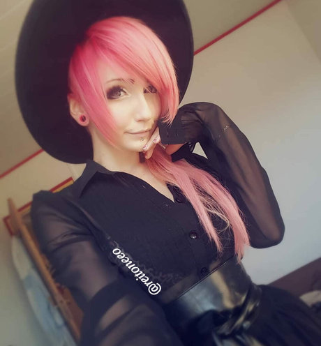 reitoozaru naked pornstar photos