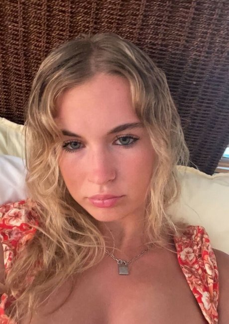 Maddie Gilmore beautiful actress pic