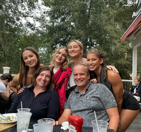 Maddie Gilmore star xxx galleries