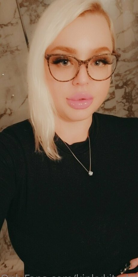 kinkykitadoll star pics