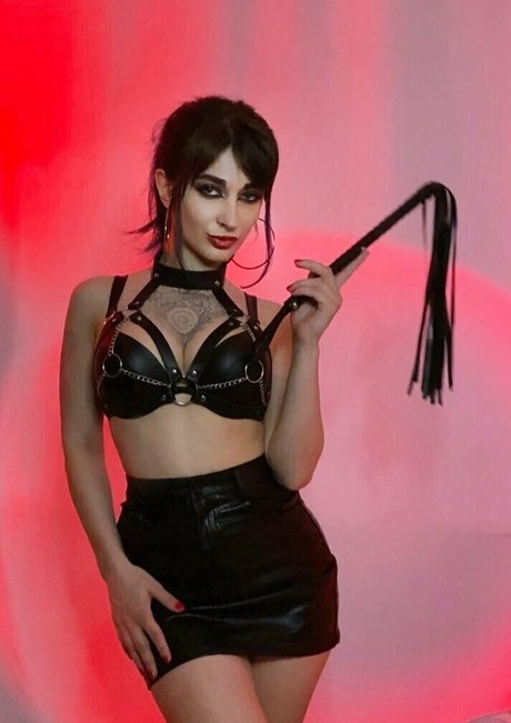 ester witch star nude pictures