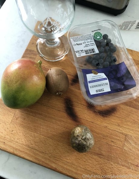 jayedeeofficial pornographic star img