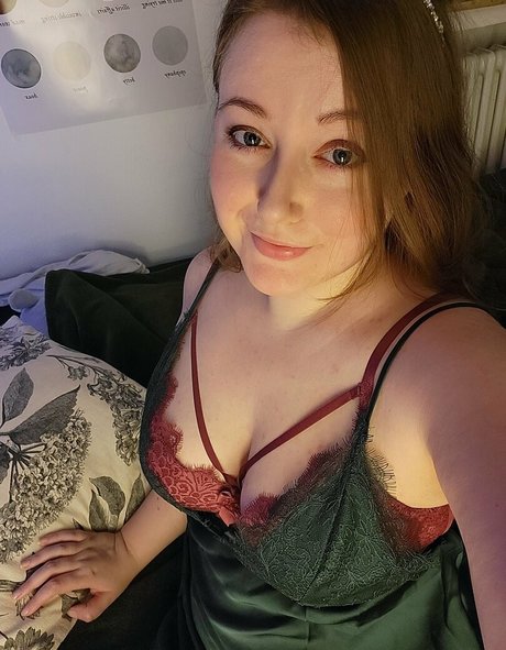 LilyMarie hot model pics