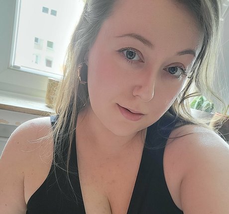 LilyMarie beautiful pornstar pic