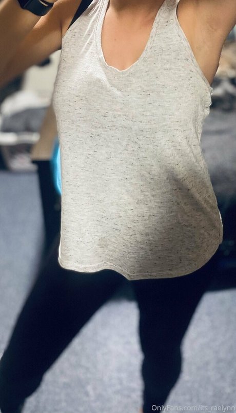 raelynn of art star gallery