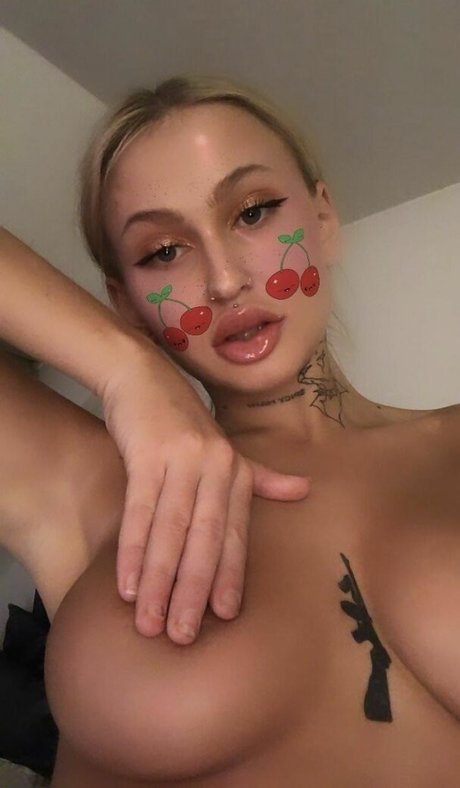 Elin Junkergard porn actress photos