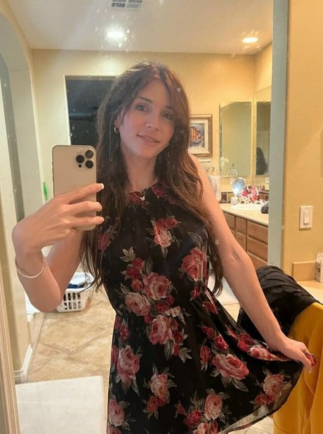 Sarah Hills model porn galleries