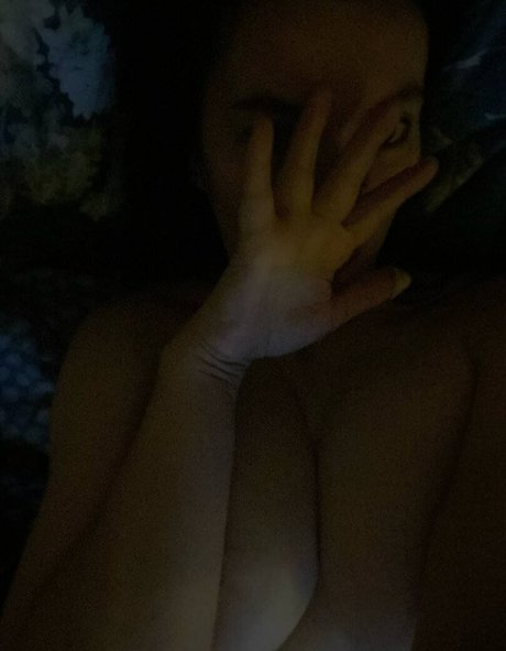 Mamaogra model nudes images