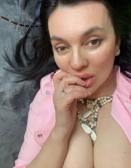 Mamaogra pornstar erotic photo